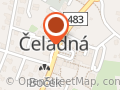 Chata s červenou střechou